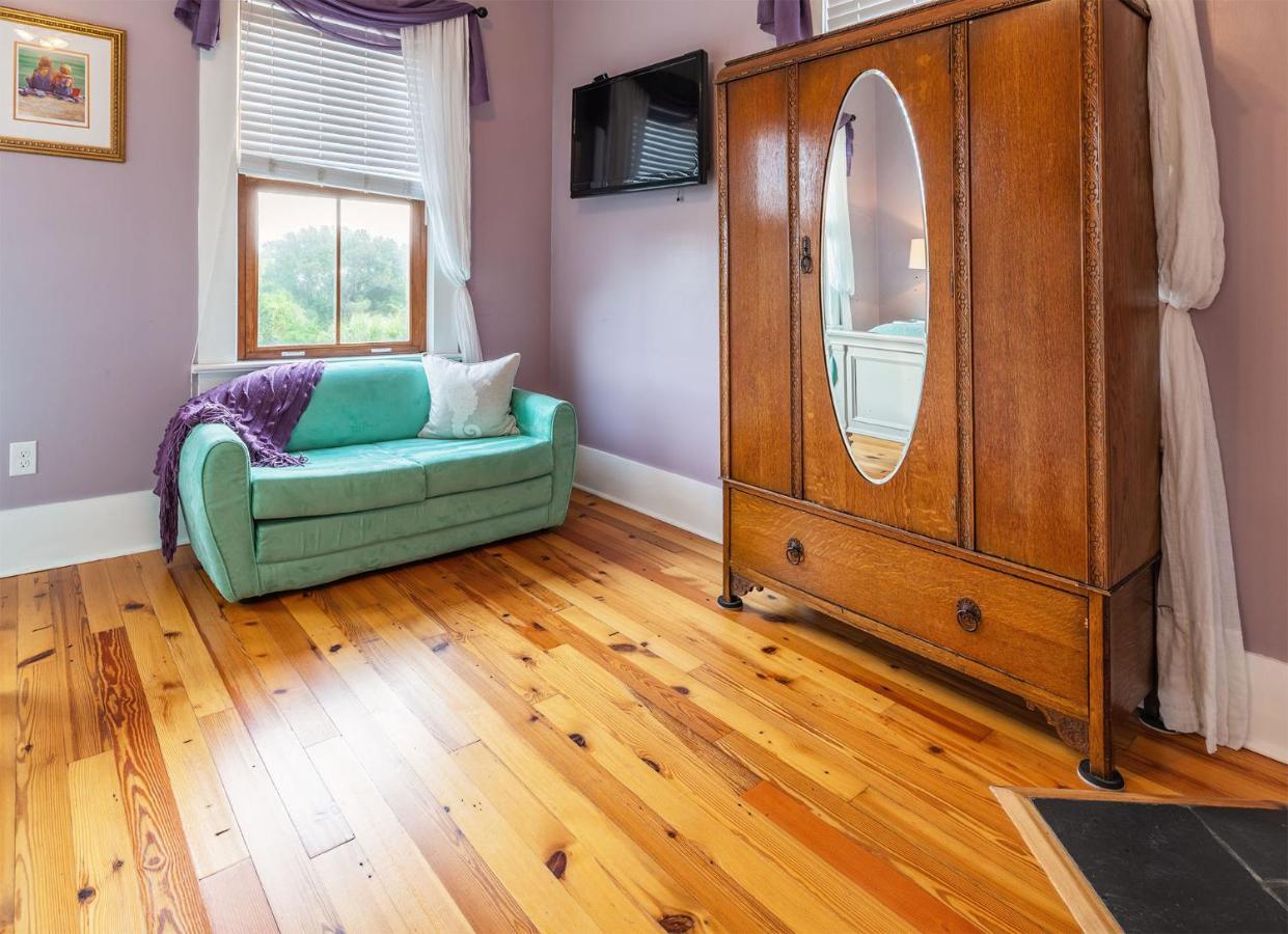 Surf Song Bed & Breakfast Tybee Island Exterior photo