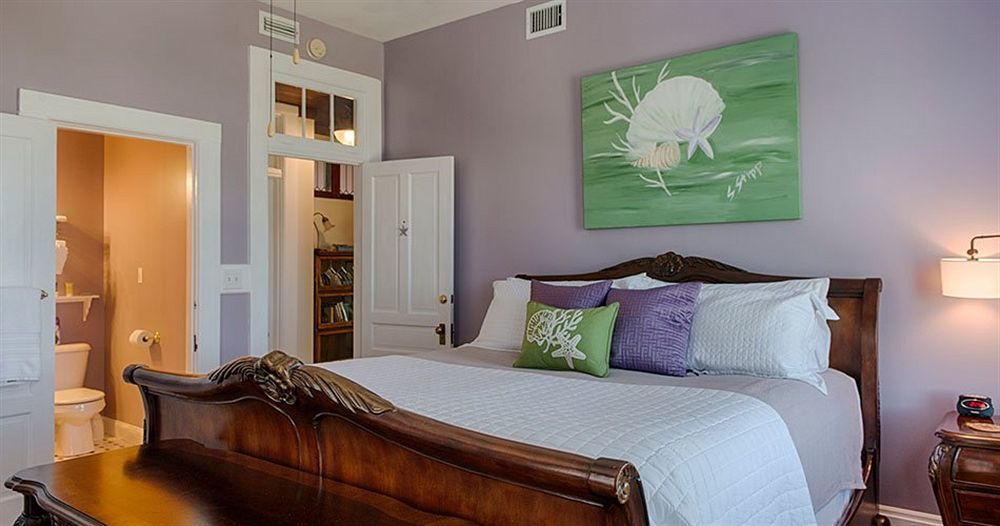Surf Song Bed & Breakfast Tybee Island Exterior photo