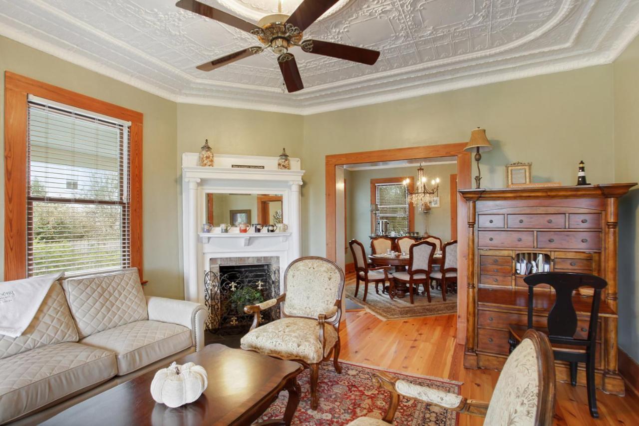 Surf Song Bed & Breakfast Tybee Island Exterior photo