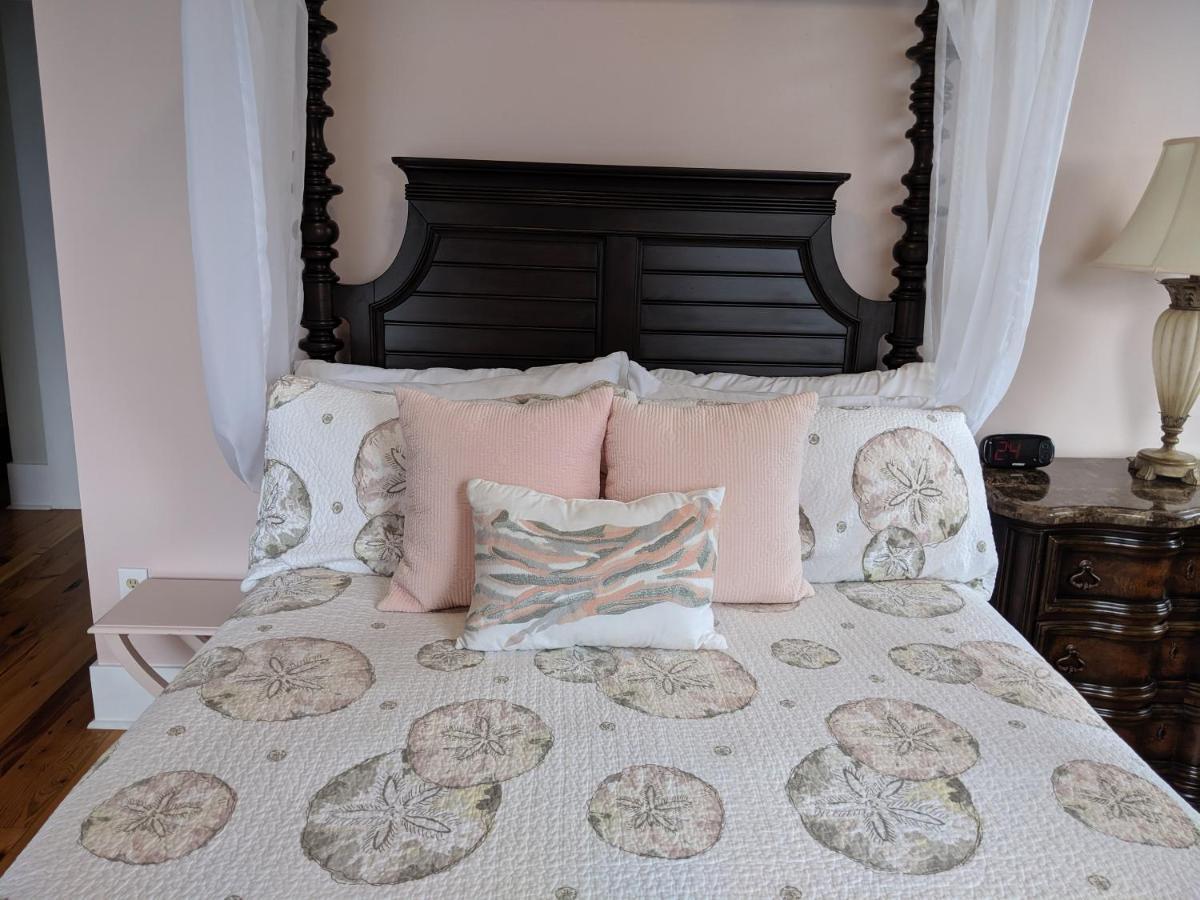 Surf Song Bed & Breakfast Tybee Island Exterior photo
