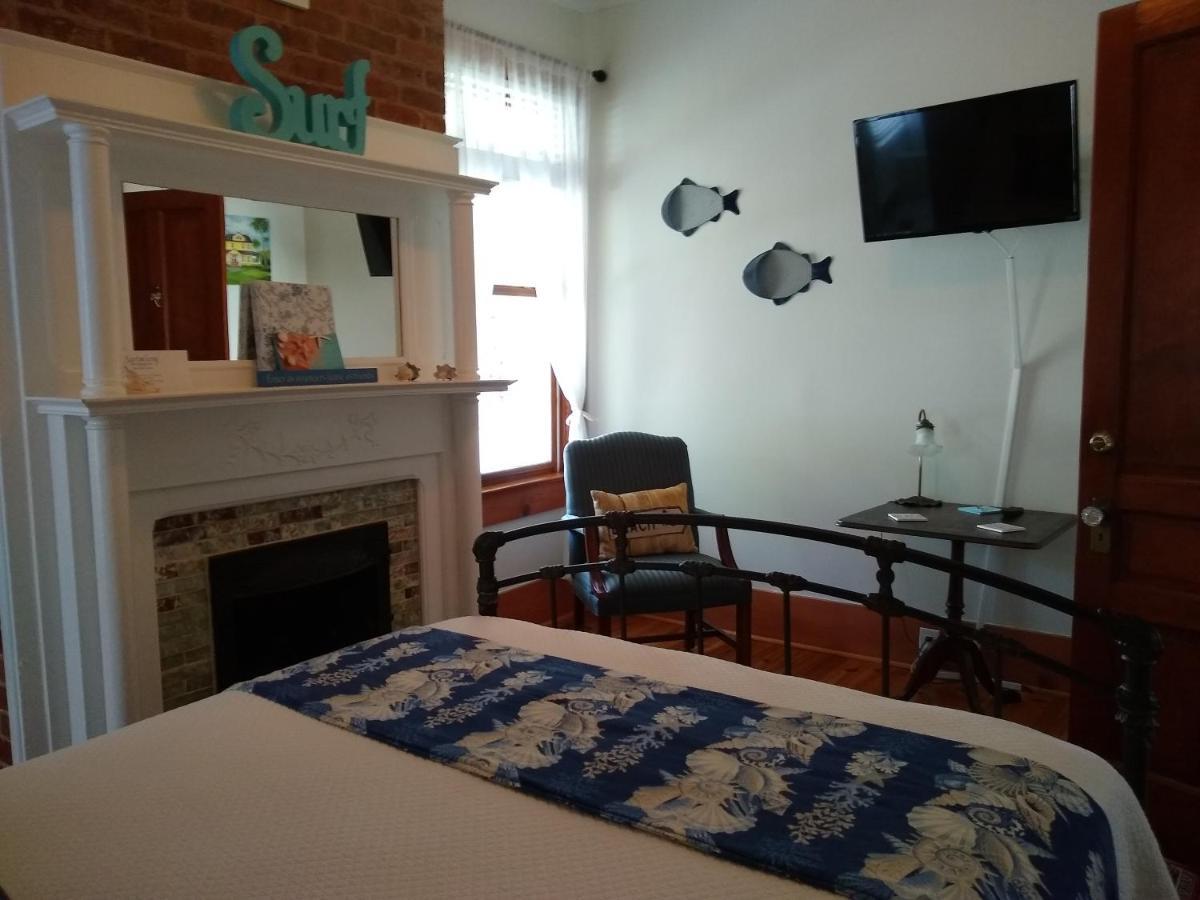 Surf Song Bed & Breakfast Tybee Island Exterior photo