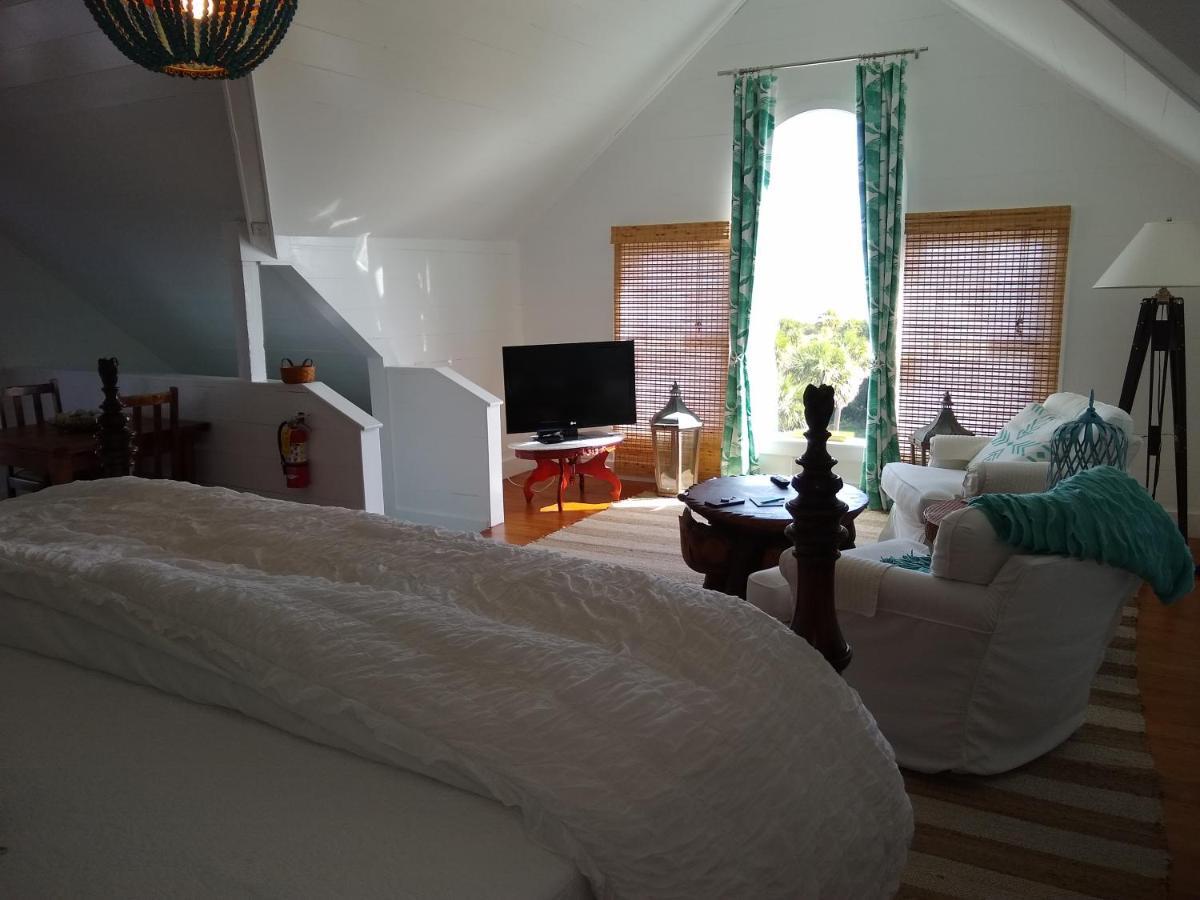 Surf Song Bed & Breakfast Tybee Island Exterior photo