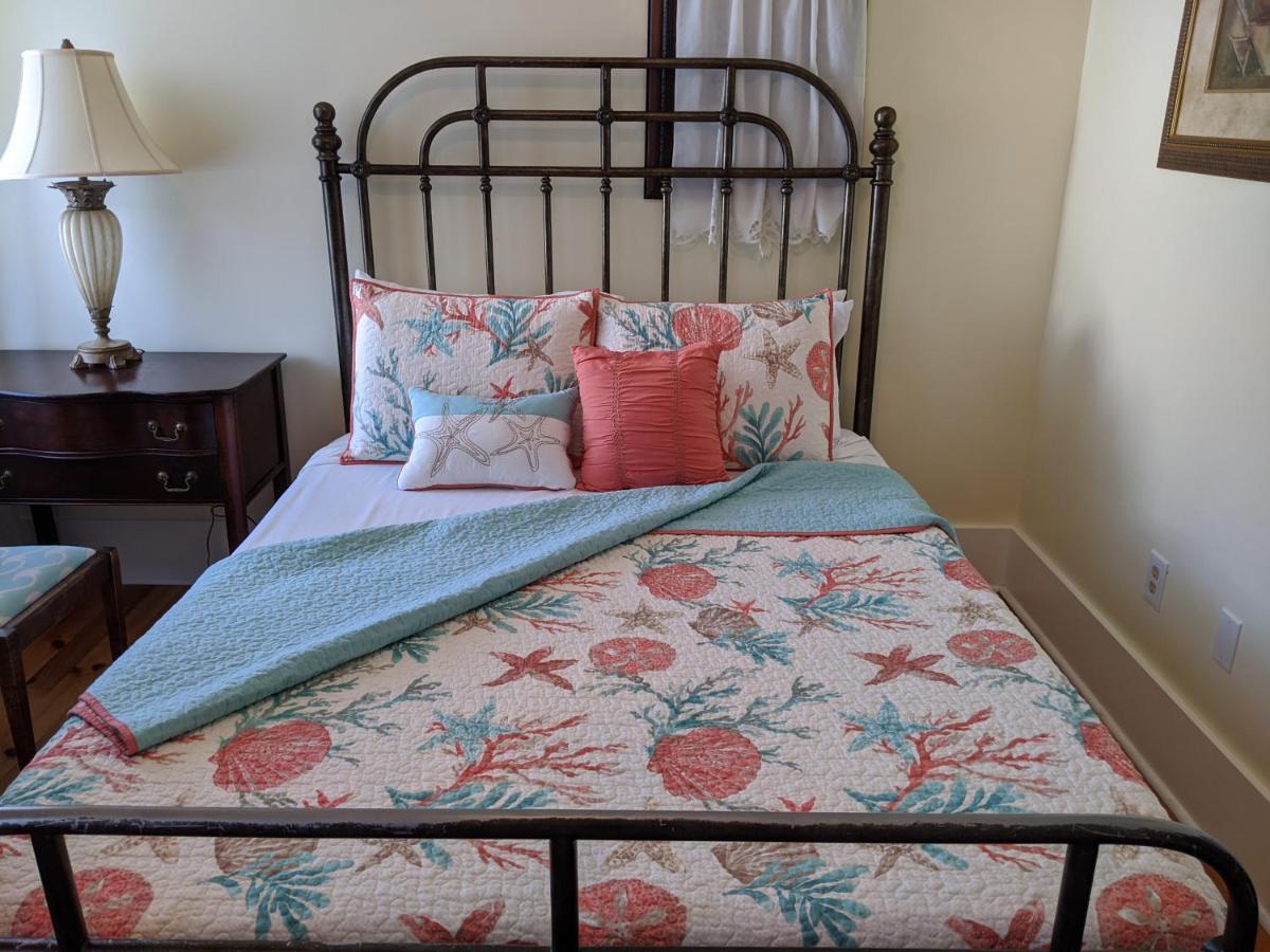 Surf Song Bed & Breakfast Tybee Island Exterior photo